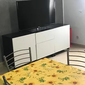 https://boomerang-house-airport-center-beach.taorminaitalyhotels.com